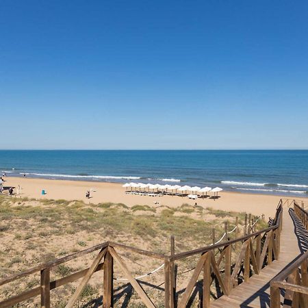 Spacious Villa With Private Pool And Beach Views El Moncayo Exterior photo